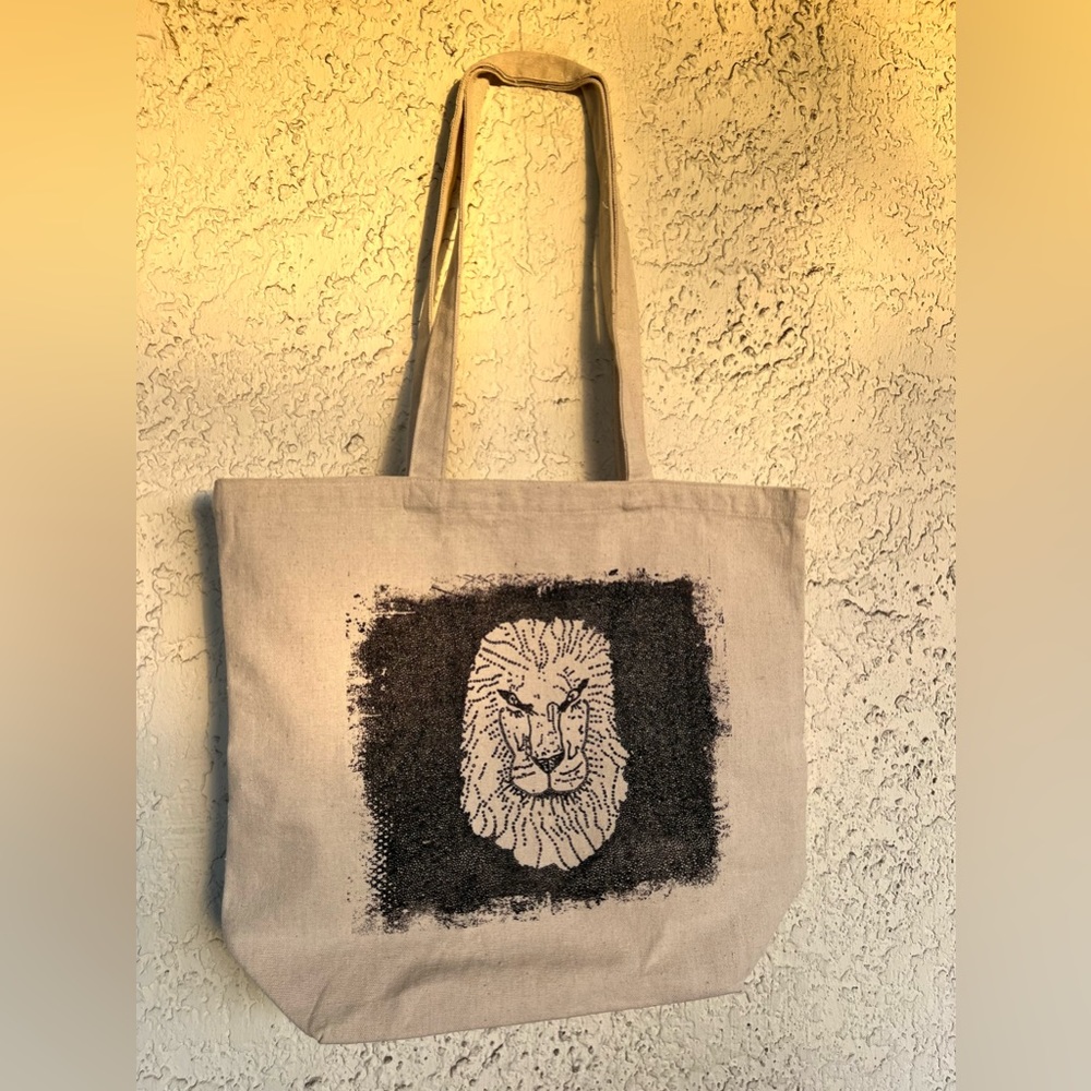 Lion Tote (hand made)